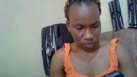Snapshot of sweetdiva2012 chatting on October 2025 06:11:02 AM sweetdiva2012 online show from October 2025 06:11:02 AM