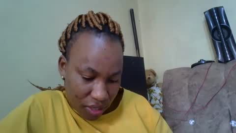 Snapshot of sweetdiva2012 chatting on October 2025 05:05:01 AM sweetdiva2012 online show from October 2025 05:05:01 AM