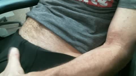 Snapshot of sweetdong chatting on February 2025 02:13:02 PM Stick around its a grower online show from February 2025 02:13:02 PM