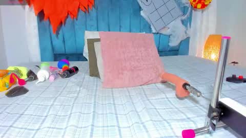 Mia online show from October 2025 11:47:01 AM