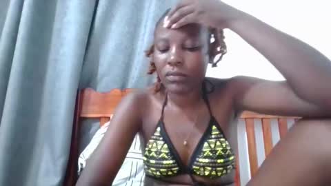 sweetfel online show from November 2025 11:47:01 PM