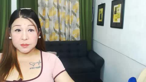 Snapshot of sweetflavor4uxxx chatting on January 2025 01:14:02 PM GoddessAira4uTS online show from January 2025 01:14:02 PM