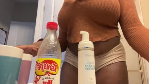 sweetgirllei online show from February 2025 06:10:01 PM