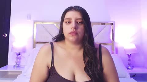 Lili online show from December 2025 11:52:02 AM