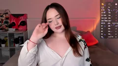 Snapshot of sweetie_candy_ chatting on November 2025 01:18:02 PM Hannah online show from November 2025 01:18:02 PM