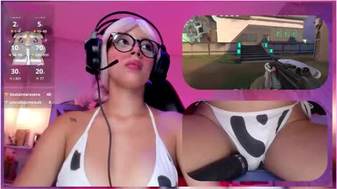 sweetie_cloe online show from October 2025 11:18:01 PM