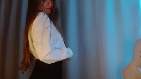 Snapshot of sweetie_lover chatting on February 2026 09:37:02 PM Annie online show from February 2026 09:37:02 PM