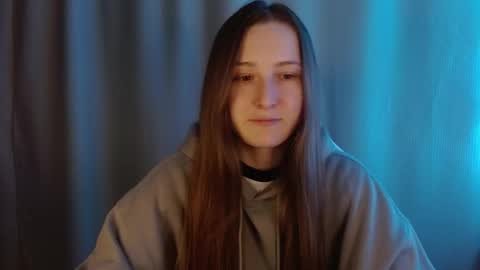 Snapshot of sweetie_lover chatting on March 2026 09:28:01 PM Annie online show from March 2026 09:28:01 PM