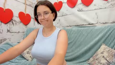 Snapshot of sweetie_rozzy chatting on June 2026 01:52:02 AM ROZZY online show from June 2026 01:52:02 AM
