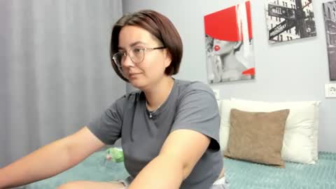 Snapshot of sweetie_rozzy chatting on June 2026 01:43:01 AM ROZZY online show from June 2026 01:43:01 AM