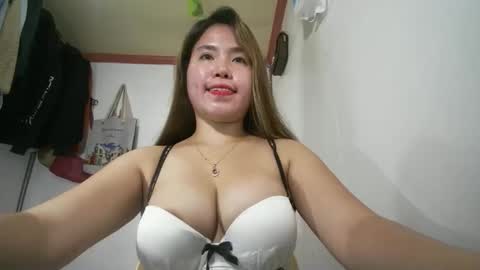 Snapshot of sweetie_trishiaxx chatting on February 2026 09:25:02 AM Your GoodGirlSweet trish online show from February 2026 09:25:02 AM