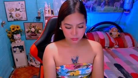 Nicole online show from January 2025 01:27:01 AM