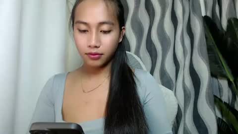 Snapshot of sweetiie_caren chatting on June 2026 01:25:01 AM CAREN online show from June 2026 01:25:01 AM