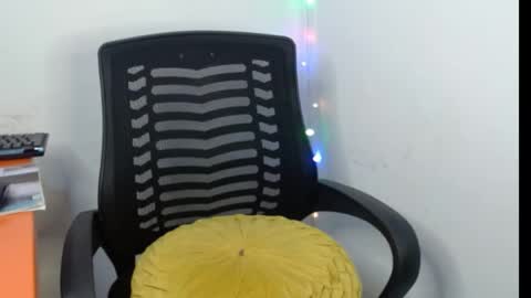 zuri online show from April 2026 10:59:02 PM