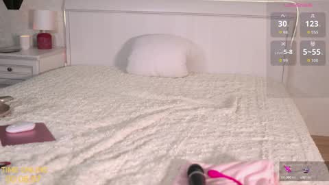 Snapshot of sweetkira555 chatting on September 2025 02:11:01 PM Kira online show from September 2025 02:11:01 PM