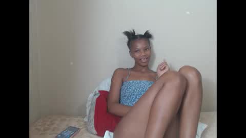 Snapshot of sweetlipss_ chatting on September 2025 06:59:02 AM sweetlipss_ online show from September 2025 06:59:02 AM