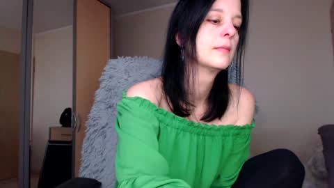 Snapshot of sweetlonglips_ chatting on February 2025 09:13:02 AM JenJenny online show from February 2025 09:13:02 AM