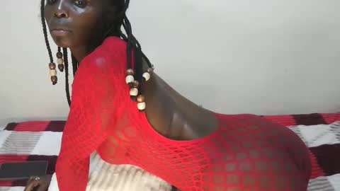 Snapshot of sweetmahriana30 chatting on May 2026 06:22:02 AM Marie online show from May 2026 06:22:02 AM