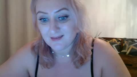 Snapshot of sweetmayacutie chatting on January 2025 05:02:02 PM sweetmaya online show from January 2025 05:02:02 PM