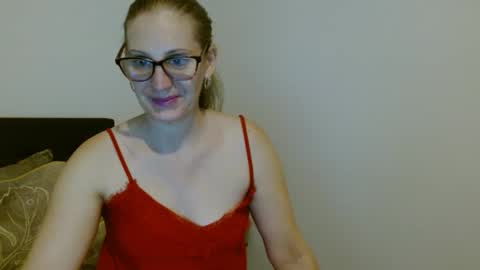 sweetmayaxoxo online show from December 2024 04:12:02 PM