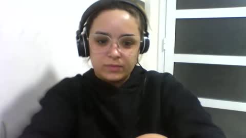 Snapshot of sweetmoonns2 chatting on October 2025 11:51:02 PM sweetmoonns2 online show from October 2025 11:51:02 PM