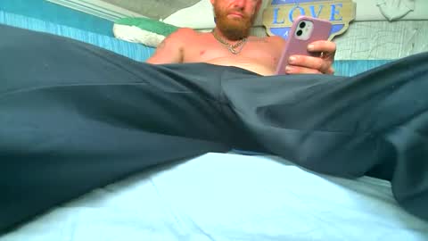 WeAim2PZzz online show from February 2025 09:57:01 PM