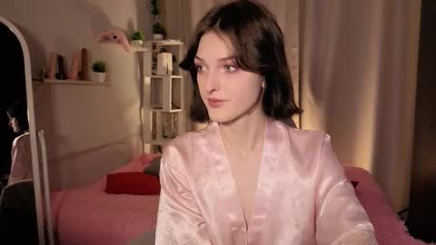 Anya online show from October 2025 01:42:01 PM