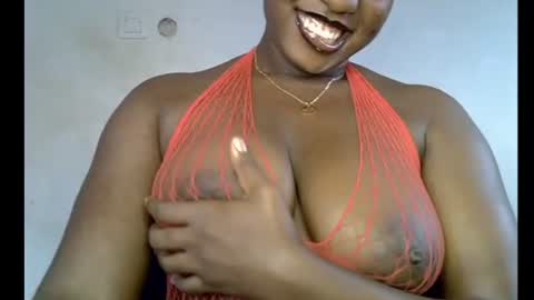 Snapshot of sweetpetitgirl chatting on July 2026 08:16:01 AM LILY BRANDY online show from July 2026 08:16:01 AM