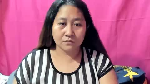 Snapshot of sweetpilipina88 chatting on December 2024 10:34:02 AM MIA online show from December 2024 10:34:02 AM