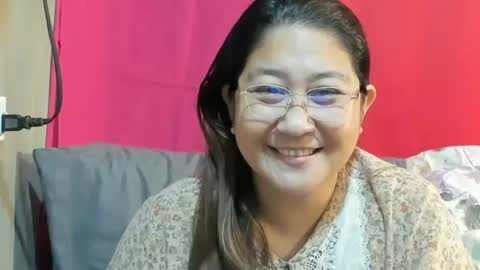 Snapshot of sweetpilipina88 chatting on February 2025 12:54:02 AM MIA online show from February 2025 12:54:02 AM