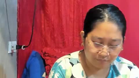 Snapshot of sweetpilipina88 chatting on February 2026 11:46:01 PM MIA online show from February 2026 11:46:01 PM