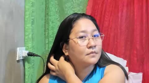 Snapshot of sweetpilipina88 chatting on June 2026 10:09:01 AM MIA online show from June 2026 10:09:01 AM