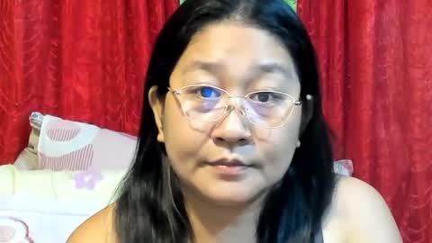 Snapshot of sweetpilipina88 chatting on June 2026 10:50:01 AM MIA online show from June 2026 10:50:01 AM