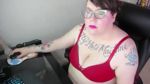 ruby and scarlet online show from November 2025 03:05:02 PM