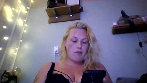 sweetsinz_ online show from October 2025 09:11:01 PM