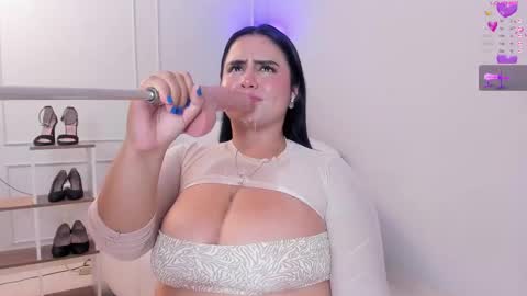    1430 - 22-00 online show from September 2025 08:30:01 PM