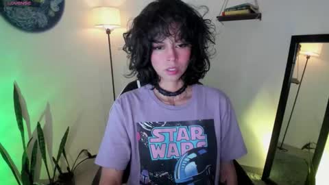 Snapshot of sweettianna chatting on January 2026 02:27:01 AM shamanta Independent modelHelp me reach 100 thumbs up online show from January 2026 02:27:01 AM