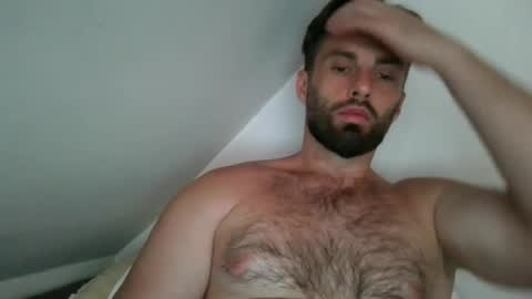 Snapshot of sweettom69 chatting on June 2026 09:07:01 AM Tom online show from June 2026 09:07:01 AM