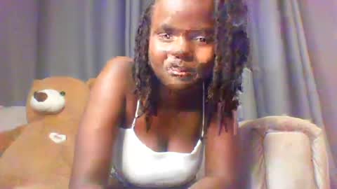 Snapshot of sweettreat77 chatting on June 2026 07:14:02 PM sweettreat77 online show from June 2026 07:14:02 PM