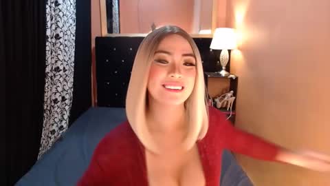 Ms trixiee online show from March 2025 07:40:01 PM