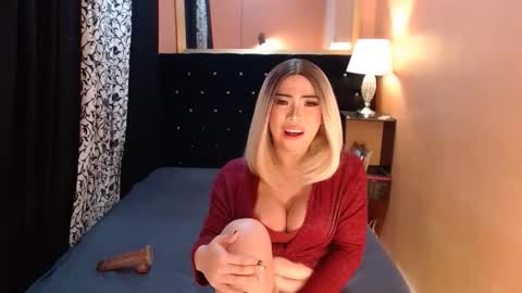 Ms trixiee online show from October 2025 09:23:01 PM