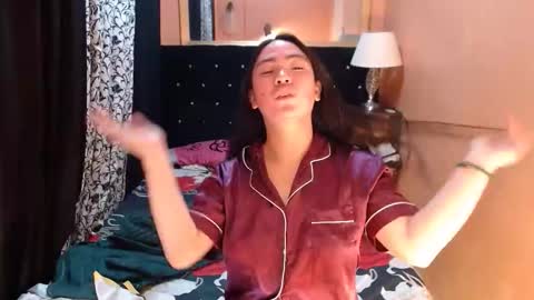 Ms trixiee online show from October 2025 10:32:02 PM