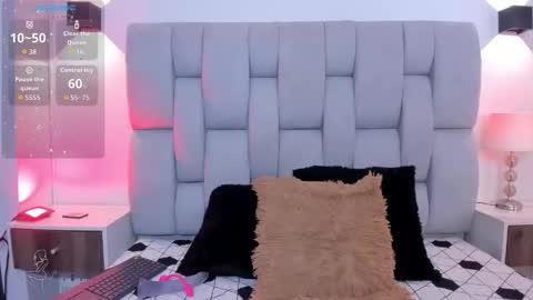 Sweetty online show from November 2025 07:13:01 PM