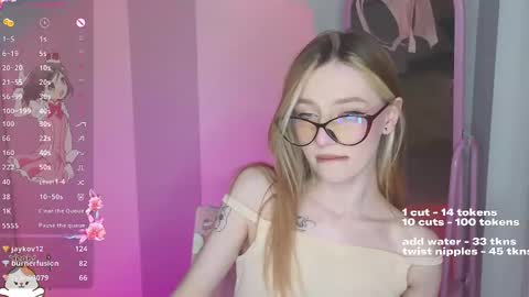 Elis  a little vacation Ill be here Saturday my schedules in bio online show from December 2024 02:11:02 PM