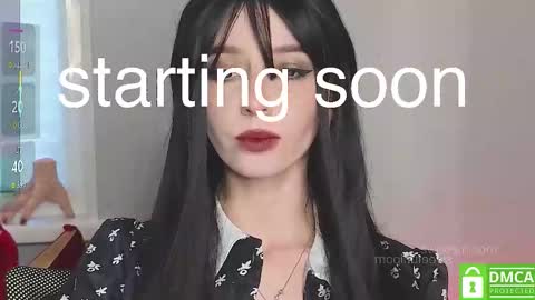 Elis  a little vacation Ill be here Saturday my schedules in bio online show from November 2025 06:38:02 AM