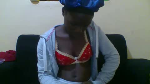 Snapshot of sweetvallerie chatting on October 2025 06:45:02 PM sweetvallerie online show from October 2025 06:45:02 PM