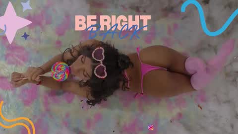 sweetviolet___ online show from December 2025 11:59:01 AM