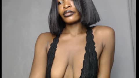 sweetxxboobsx online show from February 2026 01:17:01 AM