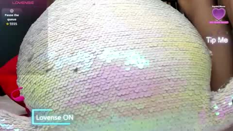 Mia online show from January 2026 06:11:02 PM