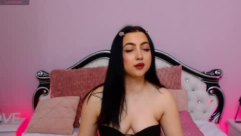 Snapshot of sweety_sasha18 chatting on May 2026 05:42:02 PM Sasha online show from May 2026 05:42:02 PM